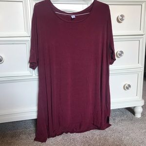 maroon tee old navy